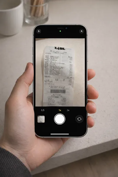 Scanning a receipt with TrackCent